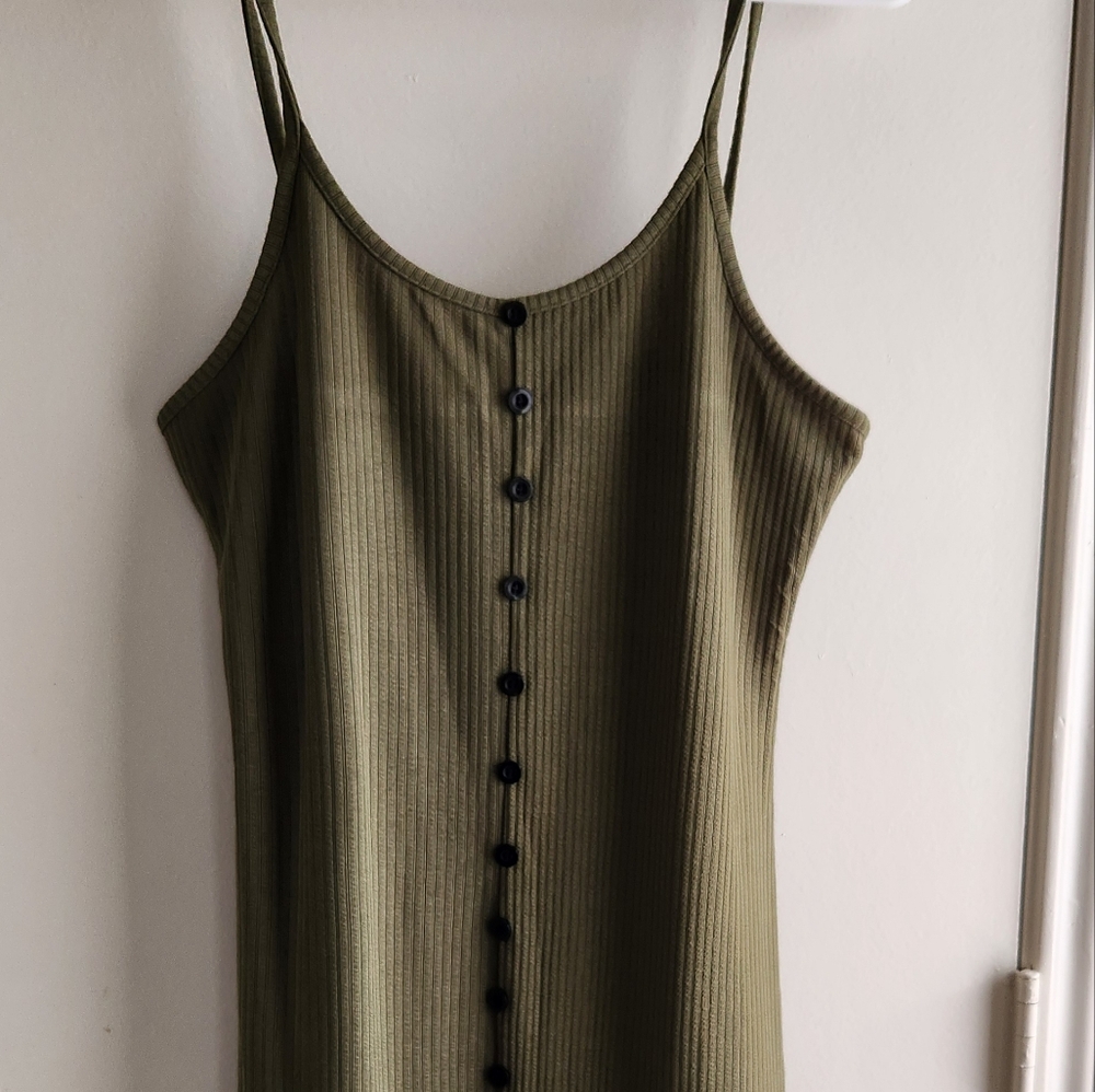 Dress - Picture 4 of 4